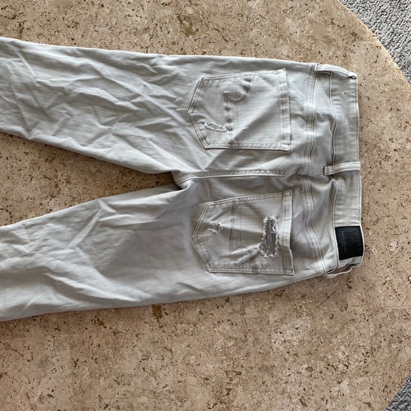American Eagle Grey Skinny Jeans! - Picture 3 of 3
